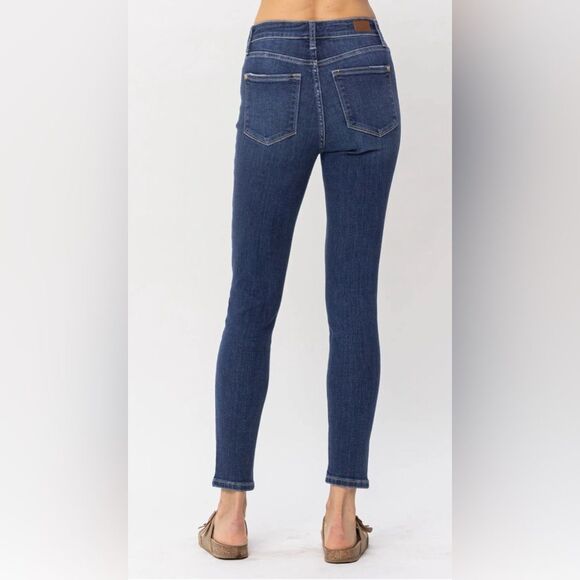 Judy Blue High Waisted Front Seam and Slit Skinny Fit Jeans. Size 3/26 - Picture 3 of 8